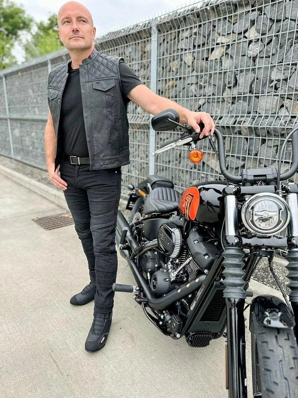 TXR Kožená vesta na motorku Sniper XXL